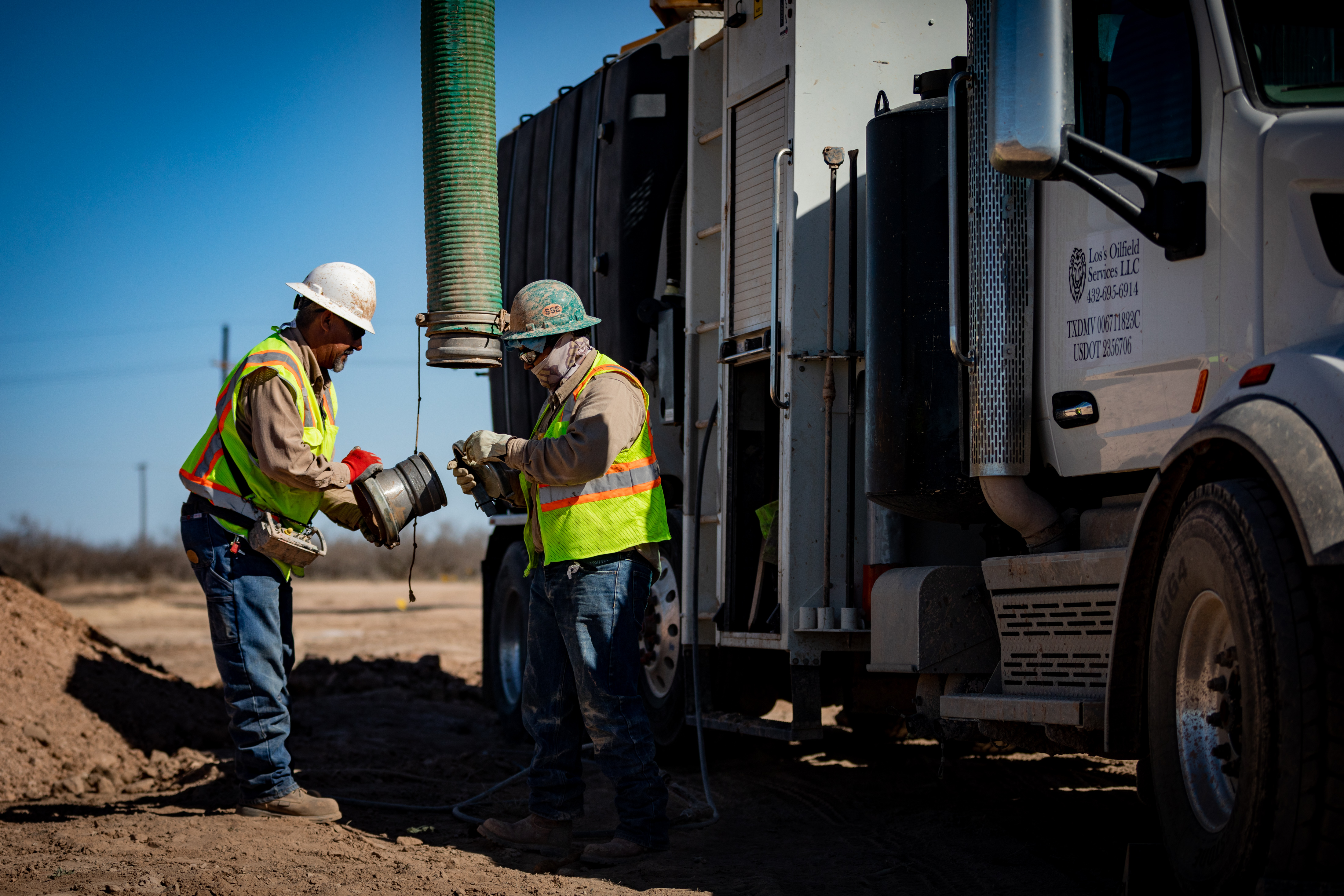 Hydrovac excavation