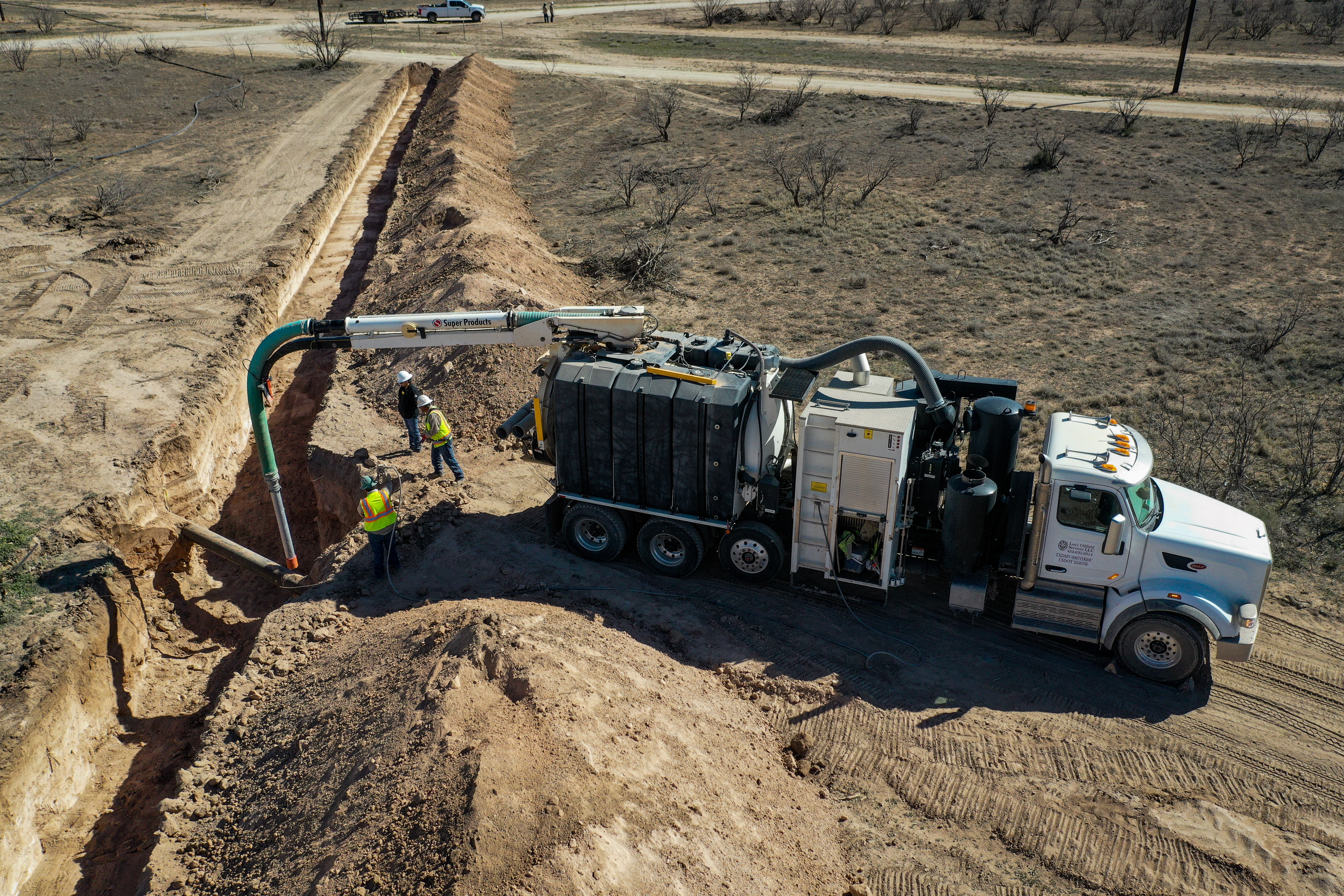 Hydrovac excavation