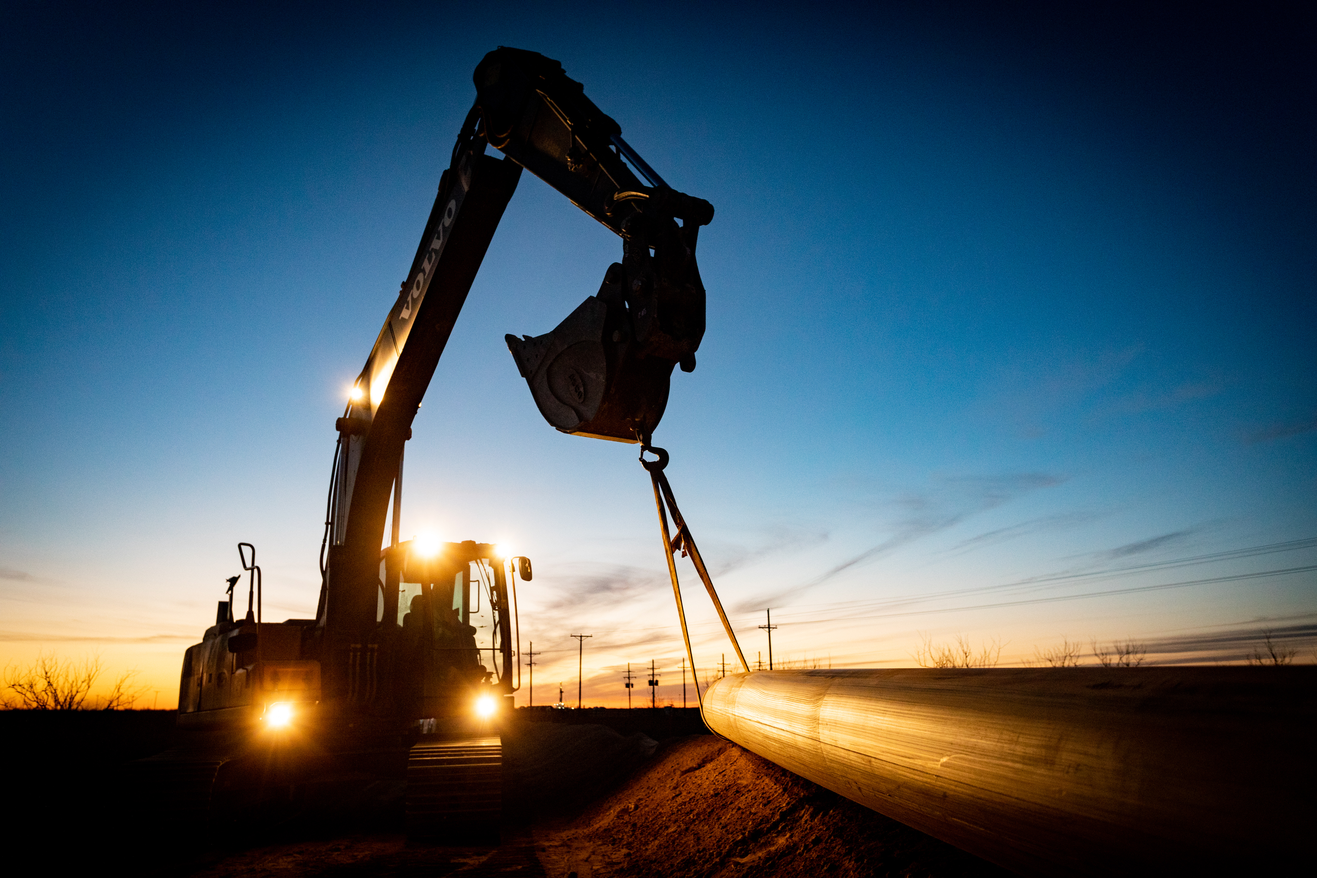 Pipeline crew